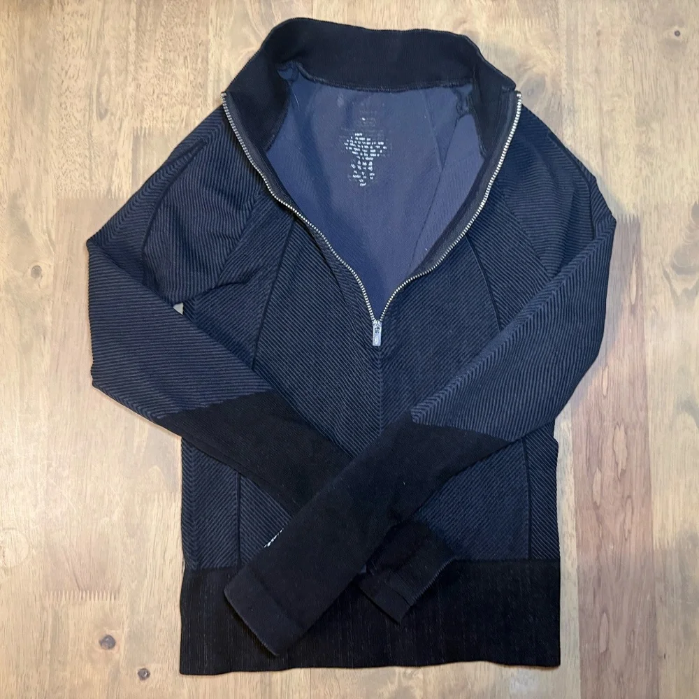 FP Movement Half Zip Rewind Layering Top, Black, XS/S - Picture 7 of 9